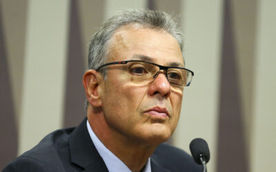 Em pronunciamento, ministro pede diminuição dos gastos de energia.